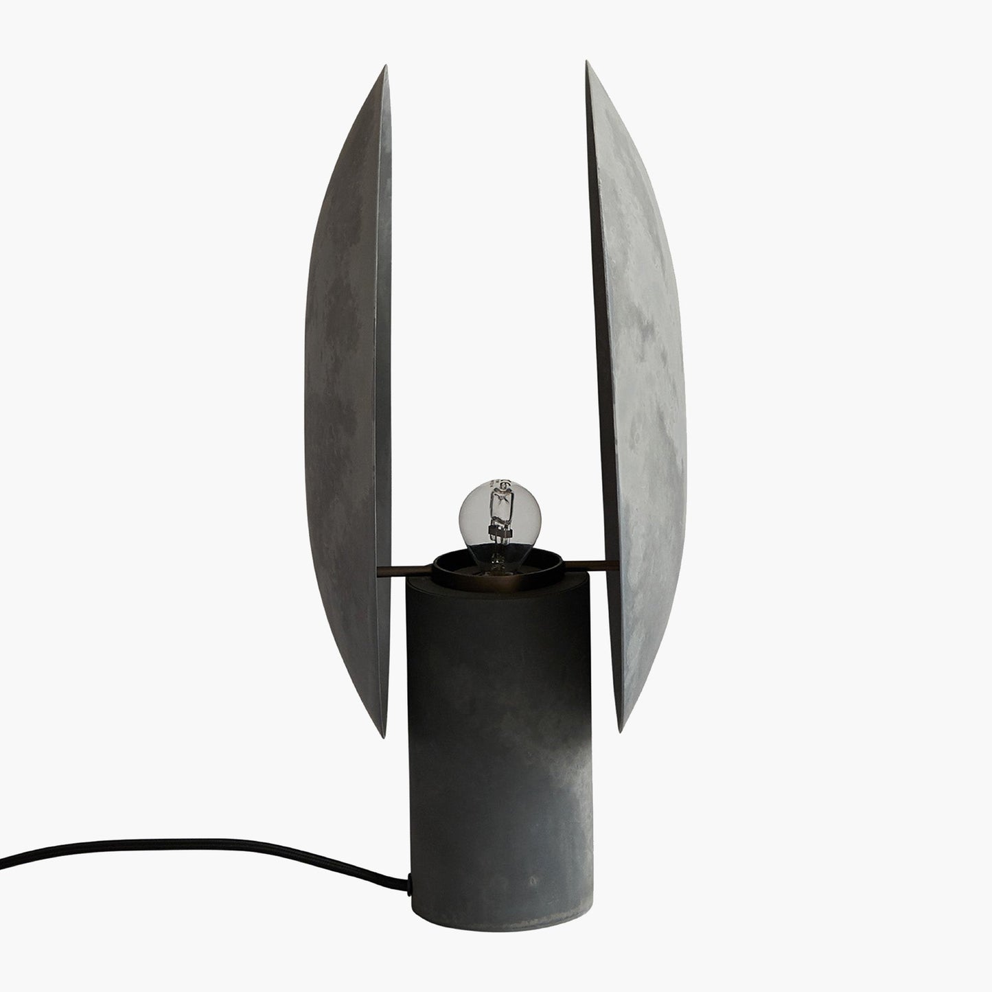 Clam Table Lamp