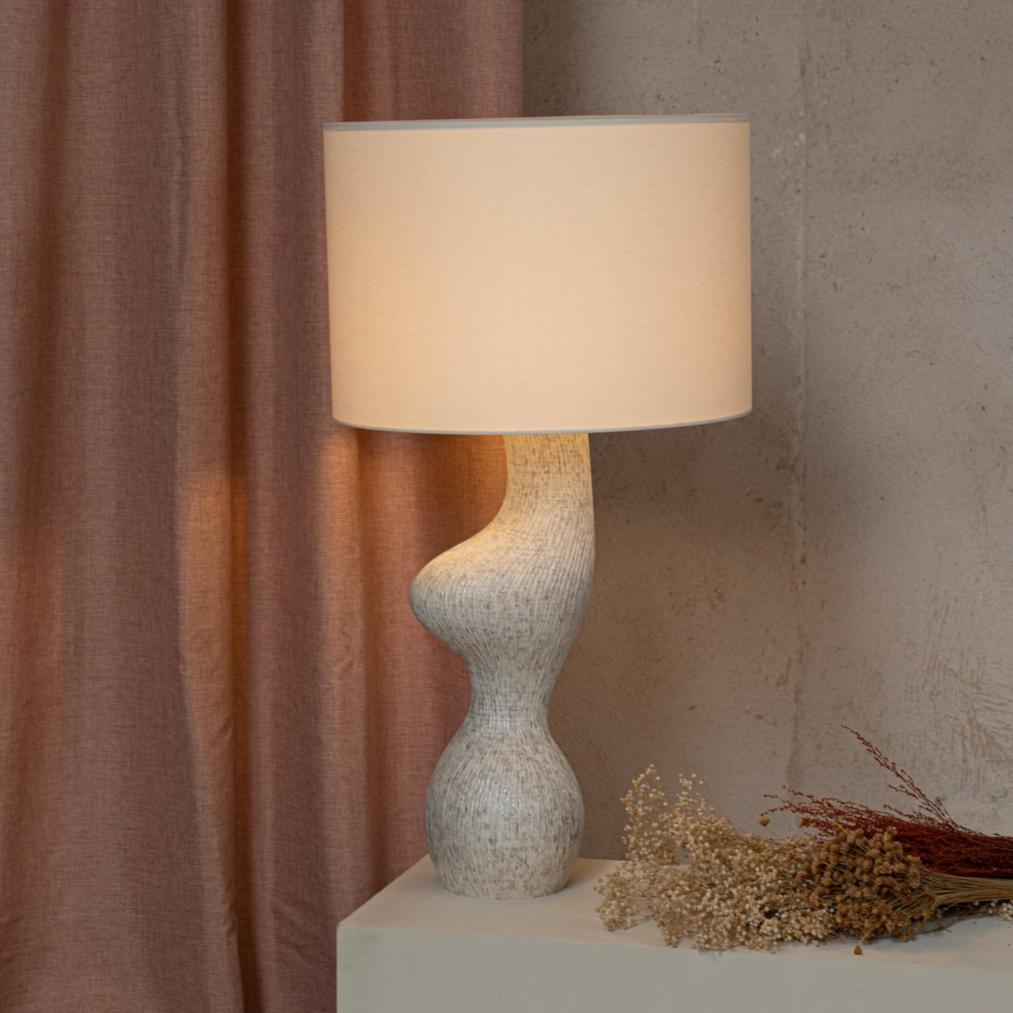 Venuso Ceramic Table Lamp