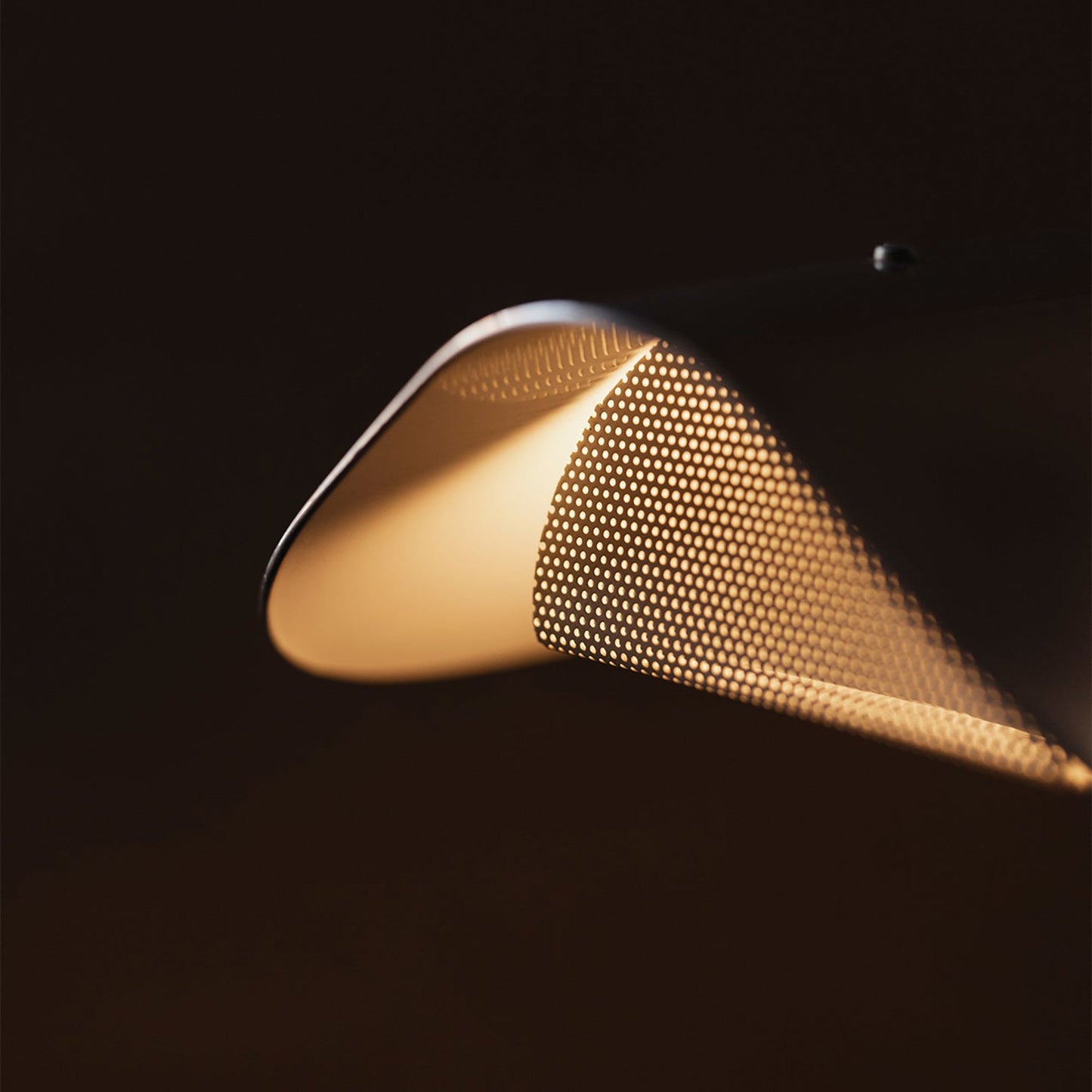 Wing Table Lamp