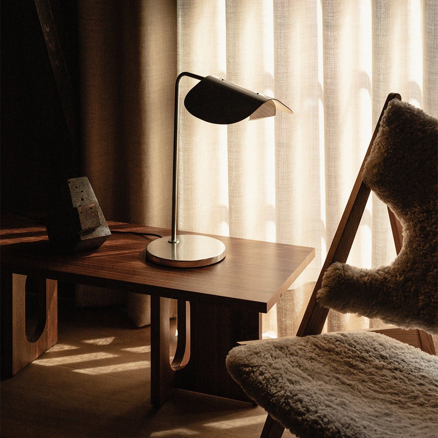 Wing Table Lamp